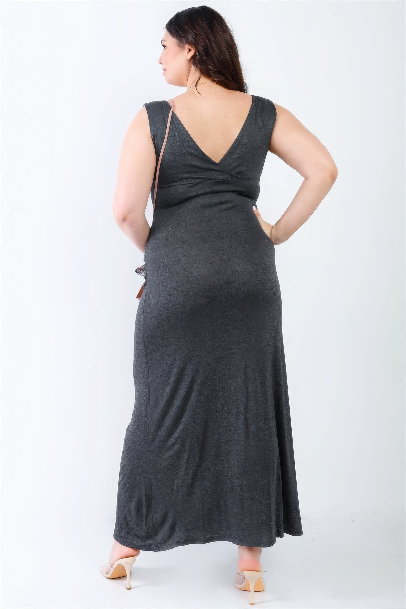 V-neck Sleeveless Maxi Dress(plus)