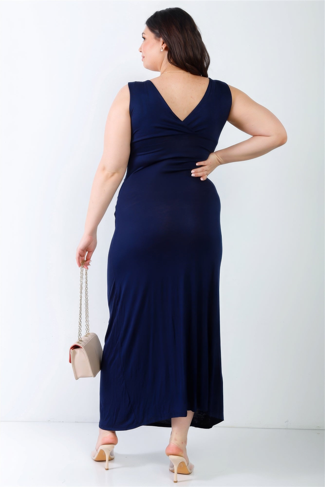 V-neck Sleeveless Maxi Dress(plus)