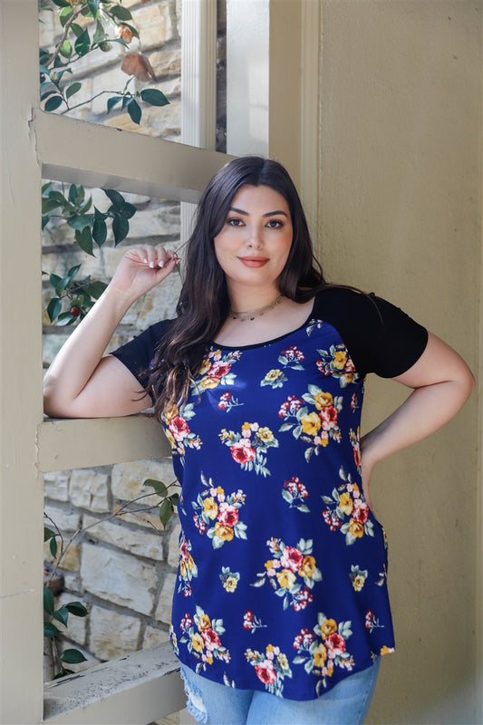 Floral Print & Ribbed Black Colorblock Top(plus)